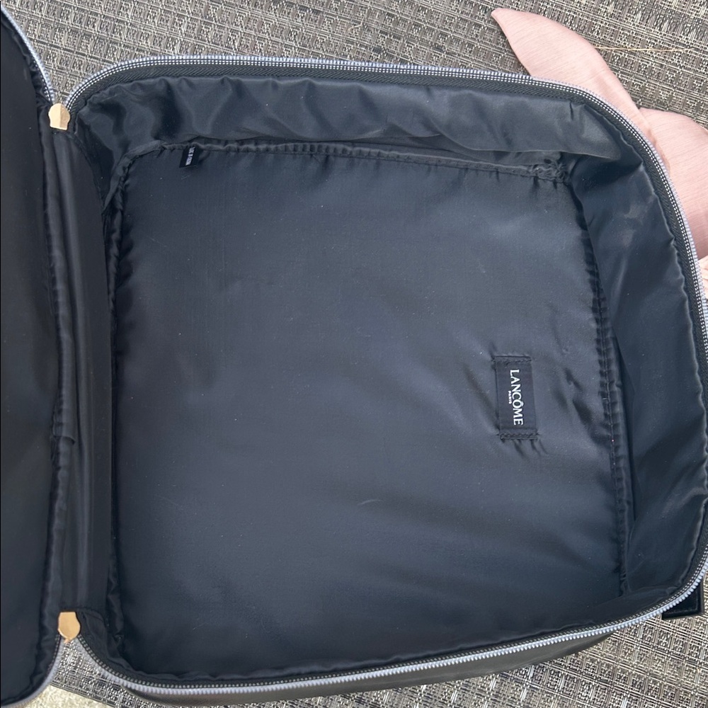 Lancôme Paris Black Cosmetic Bag - Picture 4 of 5